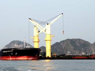 Công ty Cổ phần Vận tải và Chế biến than Đông Bắc thông báo Chào hàng cạnh tranh gói thầu Sửa chữa TĐT tàu đẩy Đông Bắc 25 QN-8891; 04 sà lan QN-8892, QN-88923, QN-88924, QN-8895. 